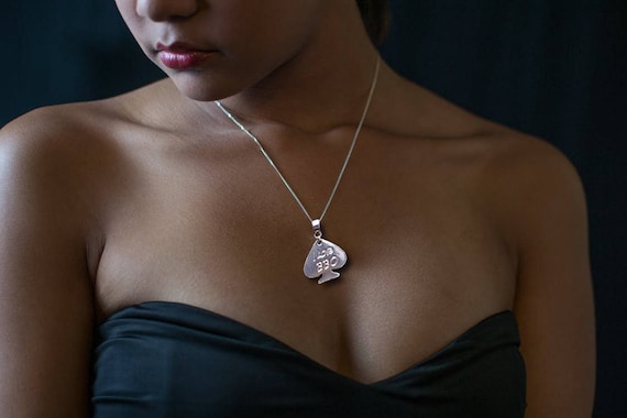 Hotwife necklace shop