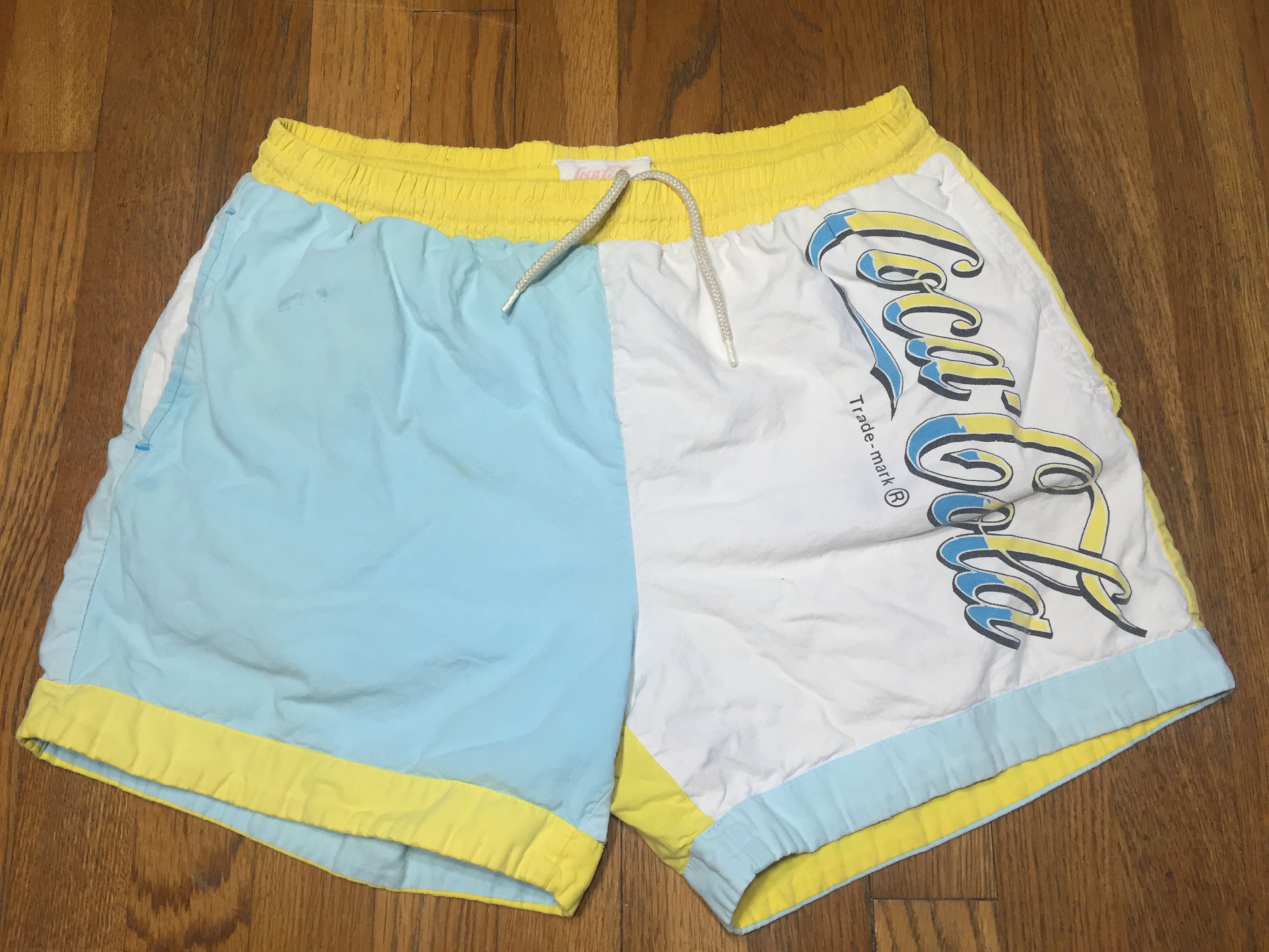 80 s RARE Short en Coke Promotinal Coke rétro memrobilia cola Coke Short vintage vêtements rétro années 70 Coke Short vintage promtinal coke 80 s RARE Coke Short en Coke Promotinal Coke RARE rétro memrobilia cola Coke Short vintage vêtements rétro années 70 Coke Short vintage promtinal coke cccbd1