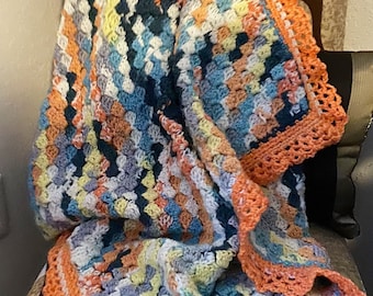 Sierpień Miesięcznik ~> Hurricane Sedona Baby Szydełkowy koc afgański Ręcznie robiony (36" x 36")