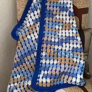Royal Blue King Teddy Crochet Baby Afghan Blanket (32&quot; x 30&quot;) Handmade