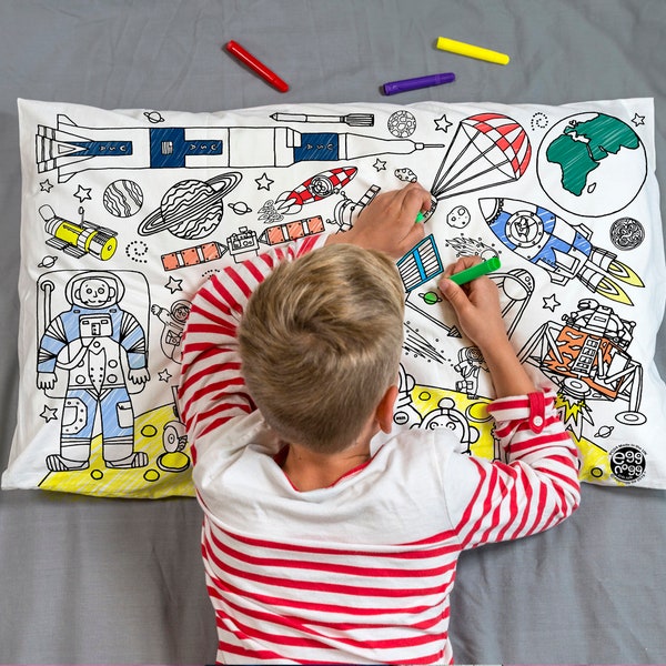 Color-in Pillowcase – Space (PC04) by award winning Eggnogg Colour-in