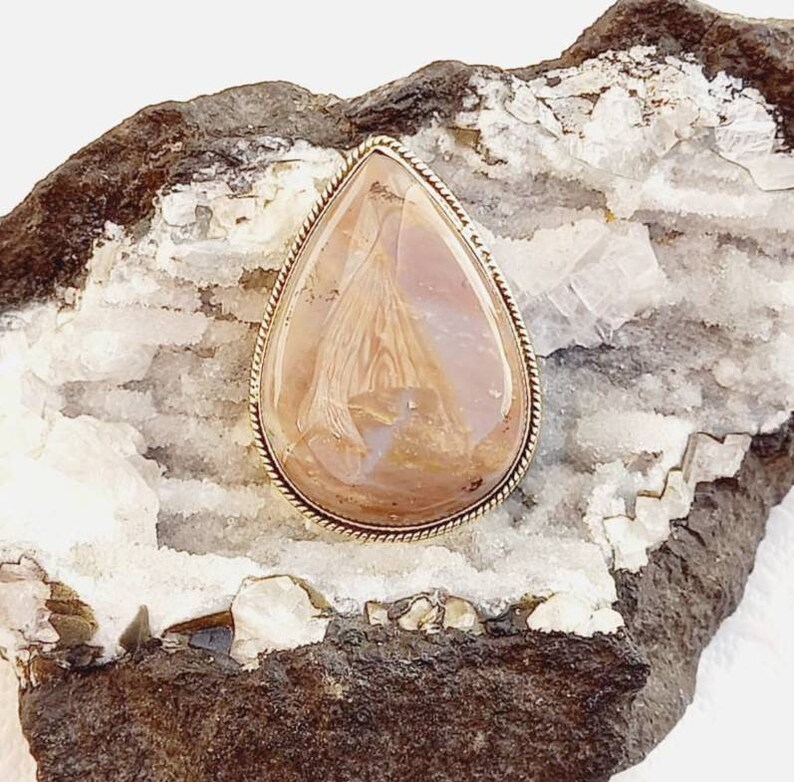 groove stone agate GS155.9 groove cabochon Grooved Agate cabochon Stone with brass frame for micro macrame jewelry