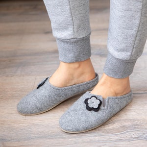 7 Narrow Slippers Etsy