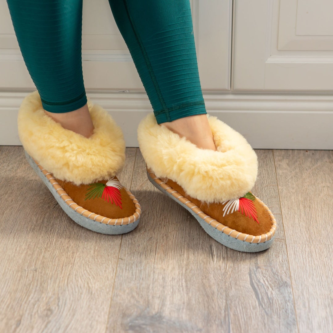 Chaussons Souples Bébé En Laine Et Cuir - Pantoufles Enfant Et Adulte Fait Main Antidérapantes - Tailles 0-6 Mois à EU 44