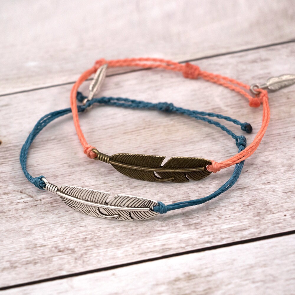Waterproof Wax Cord Feather Charm Bracelet, Adjustable Boho Friendshi…