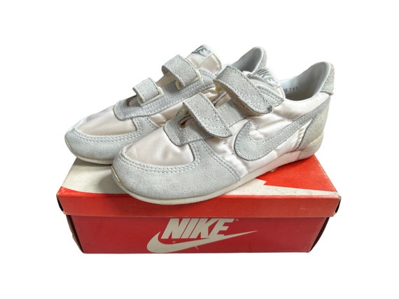 vintage nike belle sneakers shoes youth big kids … - image 3