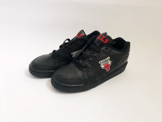 chicago bulls converse shoes