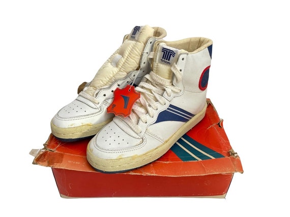 The legacy of 80s and 90s basketball shoes (but not only)