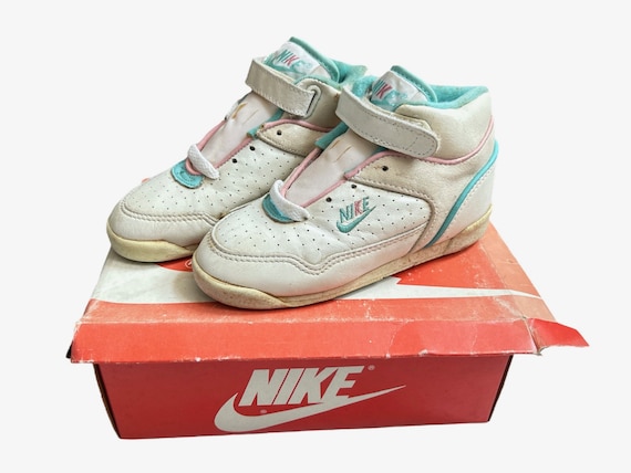 Vintage baby nike shoes sales
