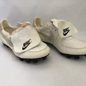 old school nike baseball cleats