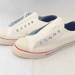 vintage 70s kids sneakers shoes akron tennis shoes big kids youth boys size 3.5 deadstock NIB NOS