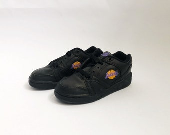 vintage converso buey los angeles lakers zapatillas de deporte niños tamaño 10 deadstock NIB 90s