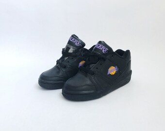 vintage converse ox los angeles lakers zapatillas deportivas niños tamaño 11 muerto NIB 90s