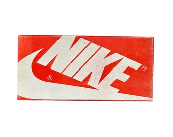Vintage Nike Belle Sneakers Shoes Youth Big Kids Size 2.5  display picture 2