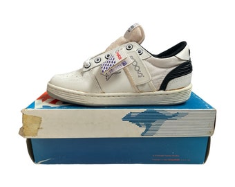 vintage roos swish sneakers big kids size 4.5 deadstock NIB kangaroos 80s shoes