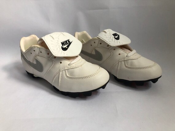 nike shark cleats 1992