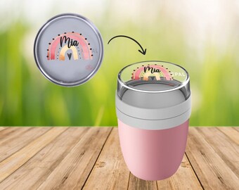 Müslibecher Lunchpot Ellipse in Nordic Pink mit Name und Regenbogen Watercolor