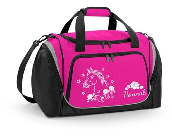 Sporttas 39 liter in fuchsia met naam en paardenmotief met sterren