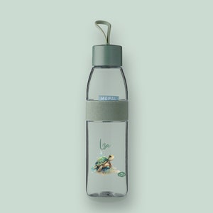 Bento Brotdose Take A Break Trinkflasche Ellipse für kohlensäurehaltige Getränke Müslibecher in Nordic Sage mit Schildkröte Watercolor Bild 8