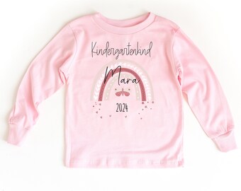 Sweat-shirt pour enfant de maternelle rose avec nom et motif papillon arc-en-ciel