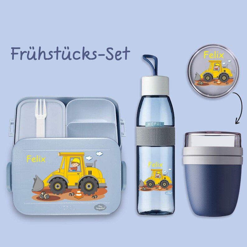 BENTO BOX Brotdose Take A Break Trinkflasche Ellipse für kohlensäurehaltige Getränke Müslibecher in Nordic Denim mit Bagger Baustelle Bild 1