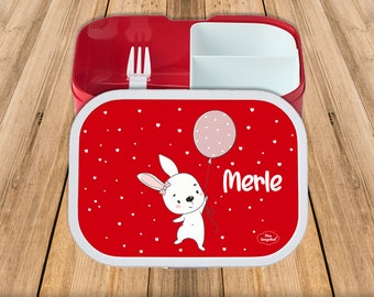 Lunchbox Campus Bento Box Mepal in rood met naam en motief konijntje met ballon
