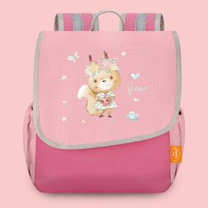 Kindergartenrucksack Happy Knirps NEXT in Rosa mit Name und Motiv Eichhörnchen mit Blumenkranz