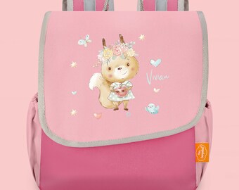 Kindergartenrucksack Happy Knirps NEXT in Rosa mit Name und Motiv Eichhörnchen mit Blumenkranz