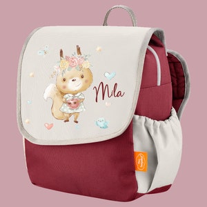 Kindergartenrucksack Happy Knirps NEXT in Aubergine und beige mit Name und Motiv Eichhörnchen mit Blumenkranz Bild 1