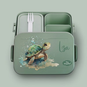 Bento Brotdose Take A Break Trinkflasche Ellipse für kohlensäurehaltige Getränke Müslibecher in Nordic Sage mit Schildkröte Watercolor nur Bento Brotdose