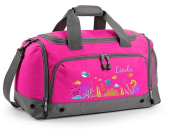 Multi-Sporttasche 41 Liter in Fuchsia mit Namen und Motiv Unterwasserwelt