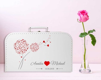Koffer zur Hochzeit mit Herzpusteblume
