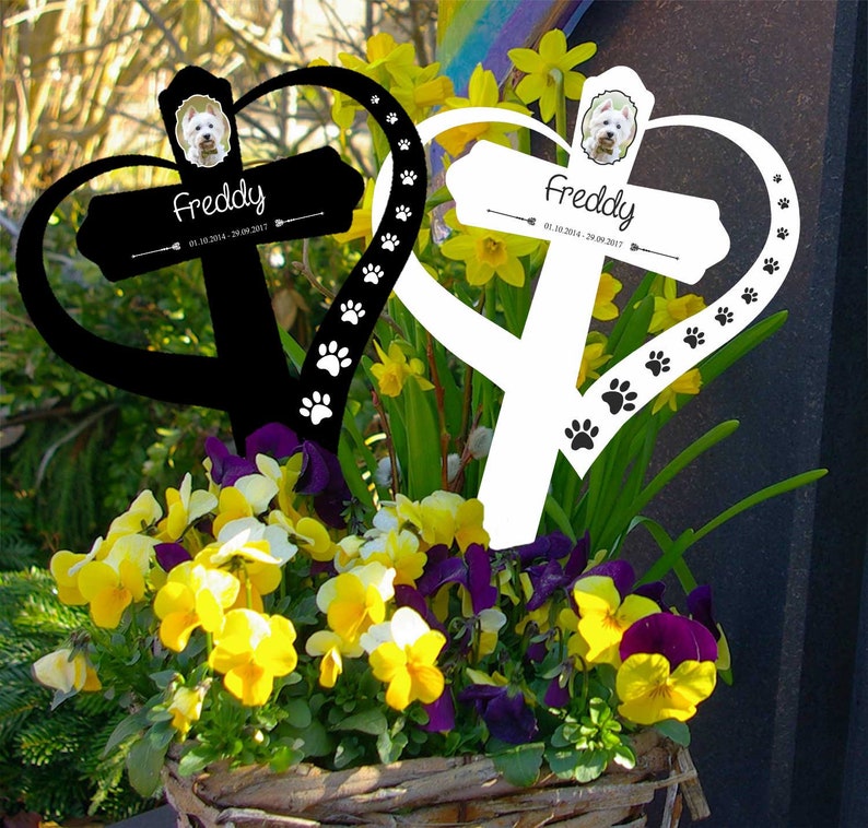 Grave Cross with Heart for animal With photo and Paws