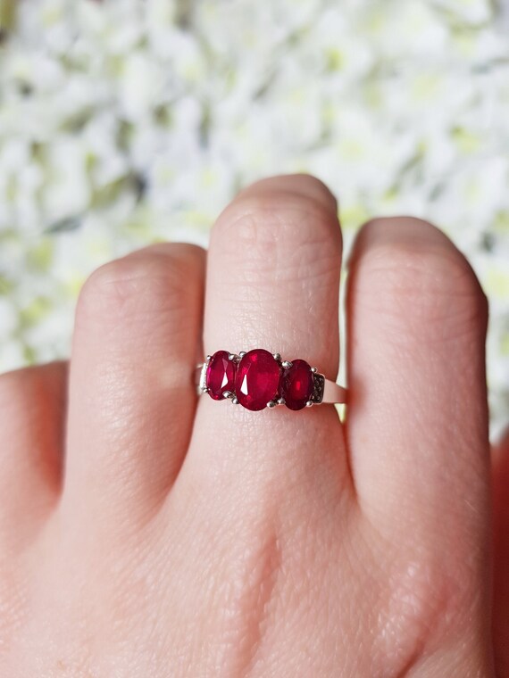Size 7 Synthetic Ruby Ring