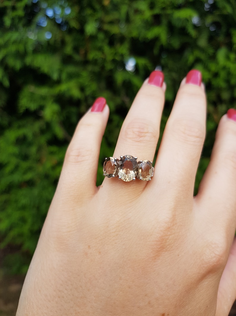smoky quartz ring quartz jewellery vintage quartz size 7.5 vintage three stone ring Vintage Smoky Quartz Three Stone Ring