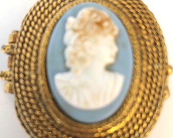 Vintage Mary Chess cameo locketir perfume box.