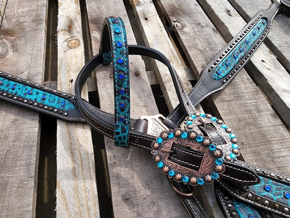 Western tack sets deals