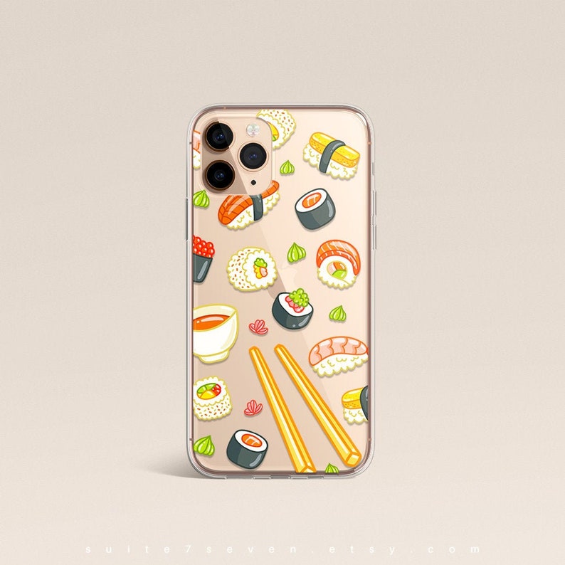 Puede incluir: Funda transparente para tel&eacute;fono con un dise&ntilde;o de sushi colorido. El dise&ntilde;o incluye varios rollos de sushi, wasabi, salsa de soja y palillos. La funda es transparente.