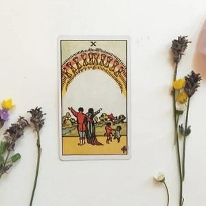 Lectura rápida de tarot con predicciones de amor, información y respuestas