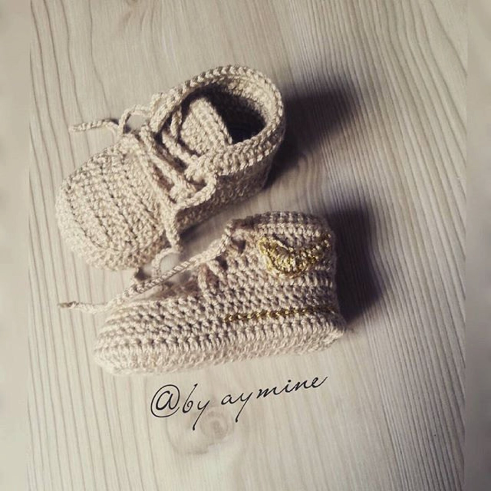 knitted nike baby shoes