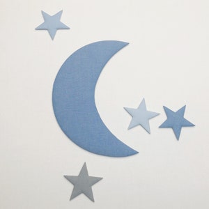 Luna de tela con 4 estrellas pequeñas - (muchos colores posibles) letras de tela a juego como decoración de la habitación de los niños