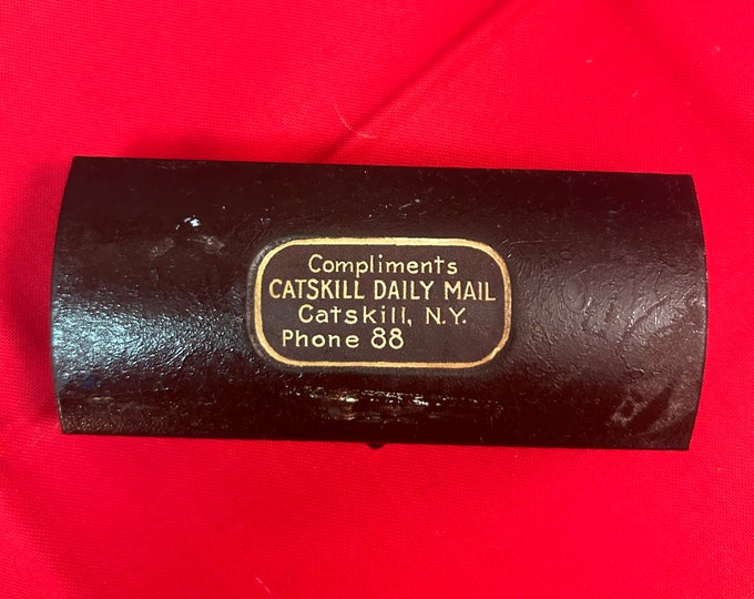 Vintage and Rare Valet Auto Strop Safety Shaving Box Kit - Compliments of the Catskill Daily Mail Catskill New York - Catskill Mountains