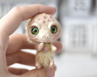 Brinquedo de pelúcia em miniatura de dinossauro Ooak, criatura fantástica, escultura de brinquedo SaponyukArtDolls