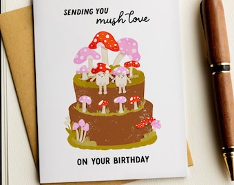 Tarjeta de cumpleaños con forma de pastel de hongos: Amante de la naturaleza con estilo cottagecore