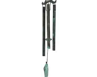 Campanillas de viento tubulares largas de bronce patinado verdigris estilo Walter Lamb de 11" y 20" estilo moderno de mediados de siglo (MCM, década de 1950) de Paolo Soleri.