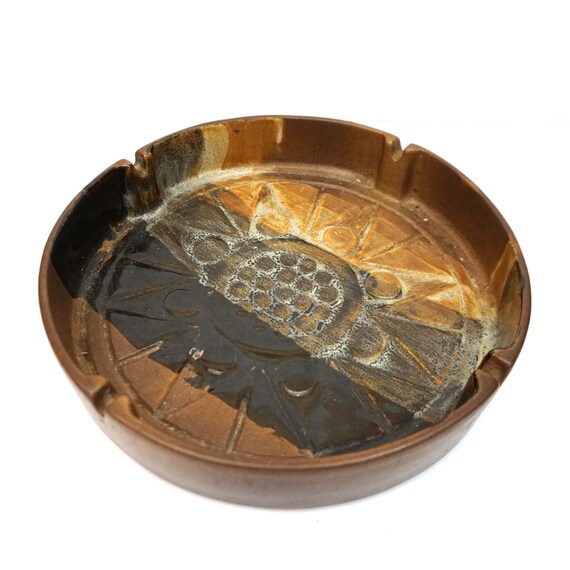Mid Century MCM Vintage Round Brown Drip Glazed Ceramic Ashtray Art