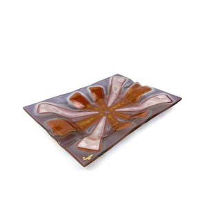 Higgins-kunstglas 10&quot; rechthoekige gesmolten schotel gesigneerd abstract starburst violet paars oranje gesmolten glas halverwege de eeuw moderne MCM jaren 1960 60s