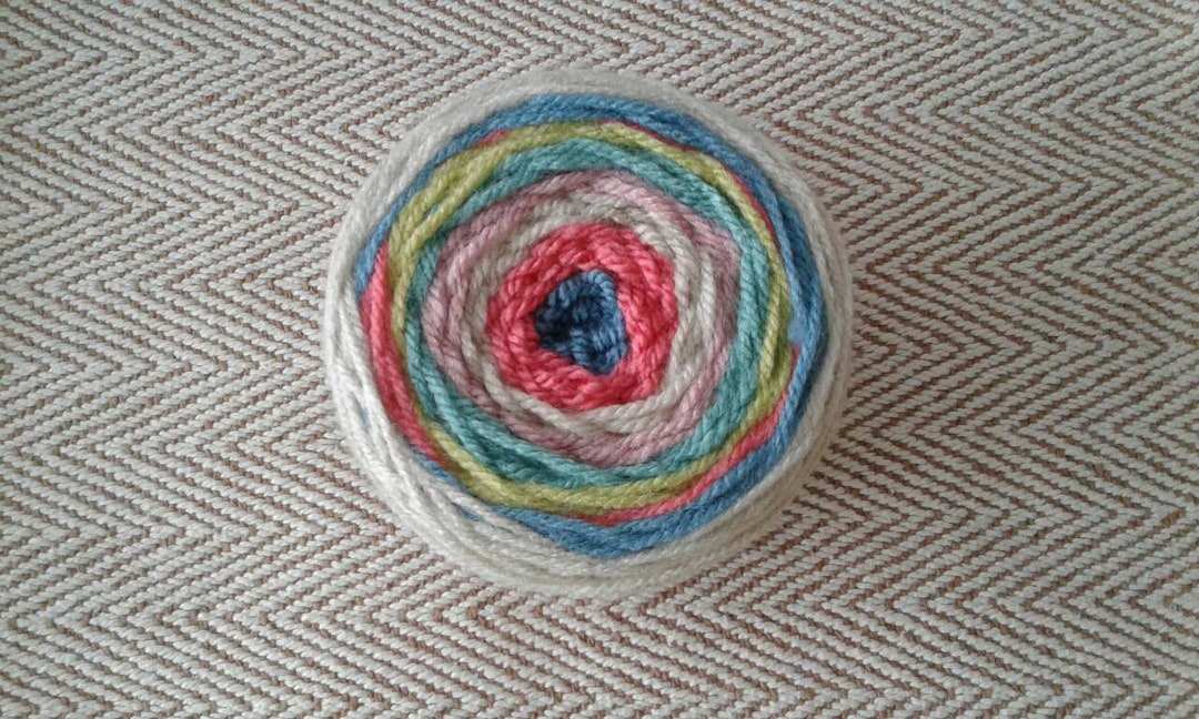 Retro Random Scrappy Yarn Cake, 100gm 200yd / 180m Acrylic Aran Weight ...