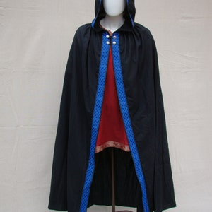 Hooded Cotton Cloaks with accent trim, Black