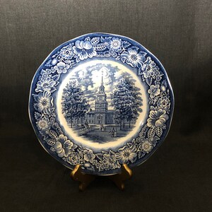 Antique Liberty Blue Independence Hall 10&quot; Plate - Vintage Collectible Decorative Plate